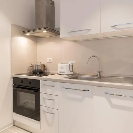 Apartamento Modern 2 Beds Flat 5 Mins From Trastevere St. *