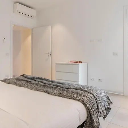 Modern 2 Beds Flat 5 Mins From Trastevere St. Apartamento *