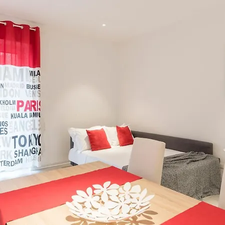 Modern 2 Beds Flat 5 Mins From Trastevere St. Apartamento