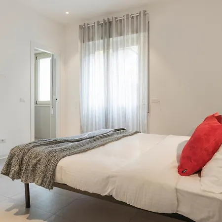 Modern 2 Beds Flat 5 Mins From Trastevere St. Apartamento *